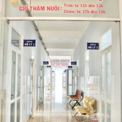 CỬA LỐI ĐI BỆNH VIỆN NHẬP KHẨU