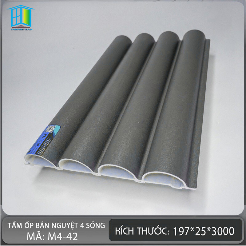 Trong Phòng Bếp Với Tấm Ốp Sóng Tròn Bán Nguyệt